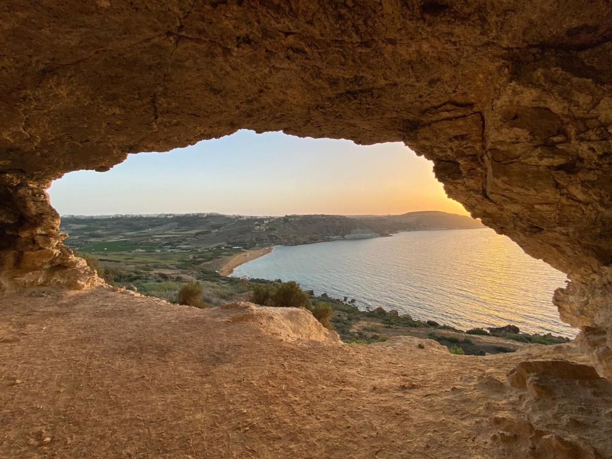 F2 - Lovely Two Bedrooms Flat Sea View, St Julians Saint Julian's Eksteriør bilde